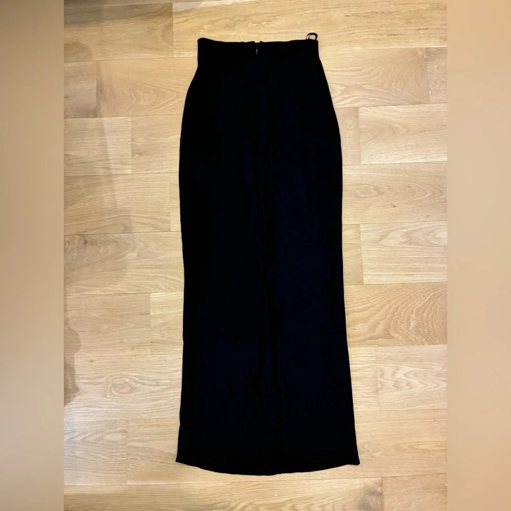 Reformation Black Two-Piece Crop Top & Maxi Skirt Set - Picture 3 of 10